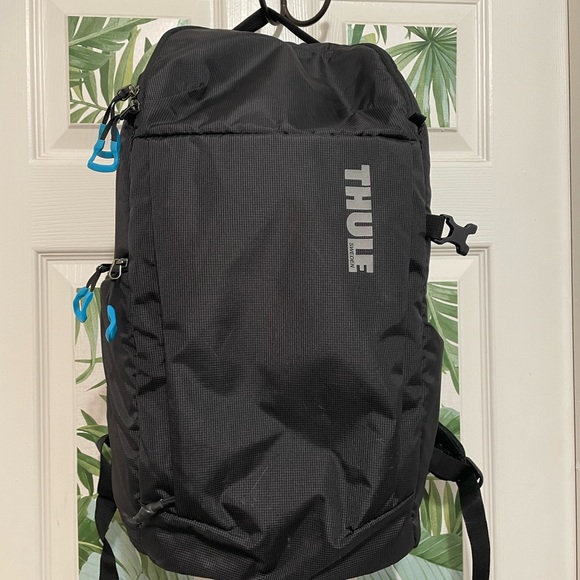 Thule camera backpack - Picture 1 of 7